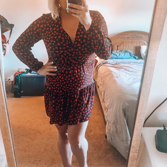 Boohoo Dresses & Skirts - Woven heat print dress from Boohoo